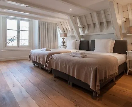 Short Group Grand Singel Luxury 3* Amsterdam